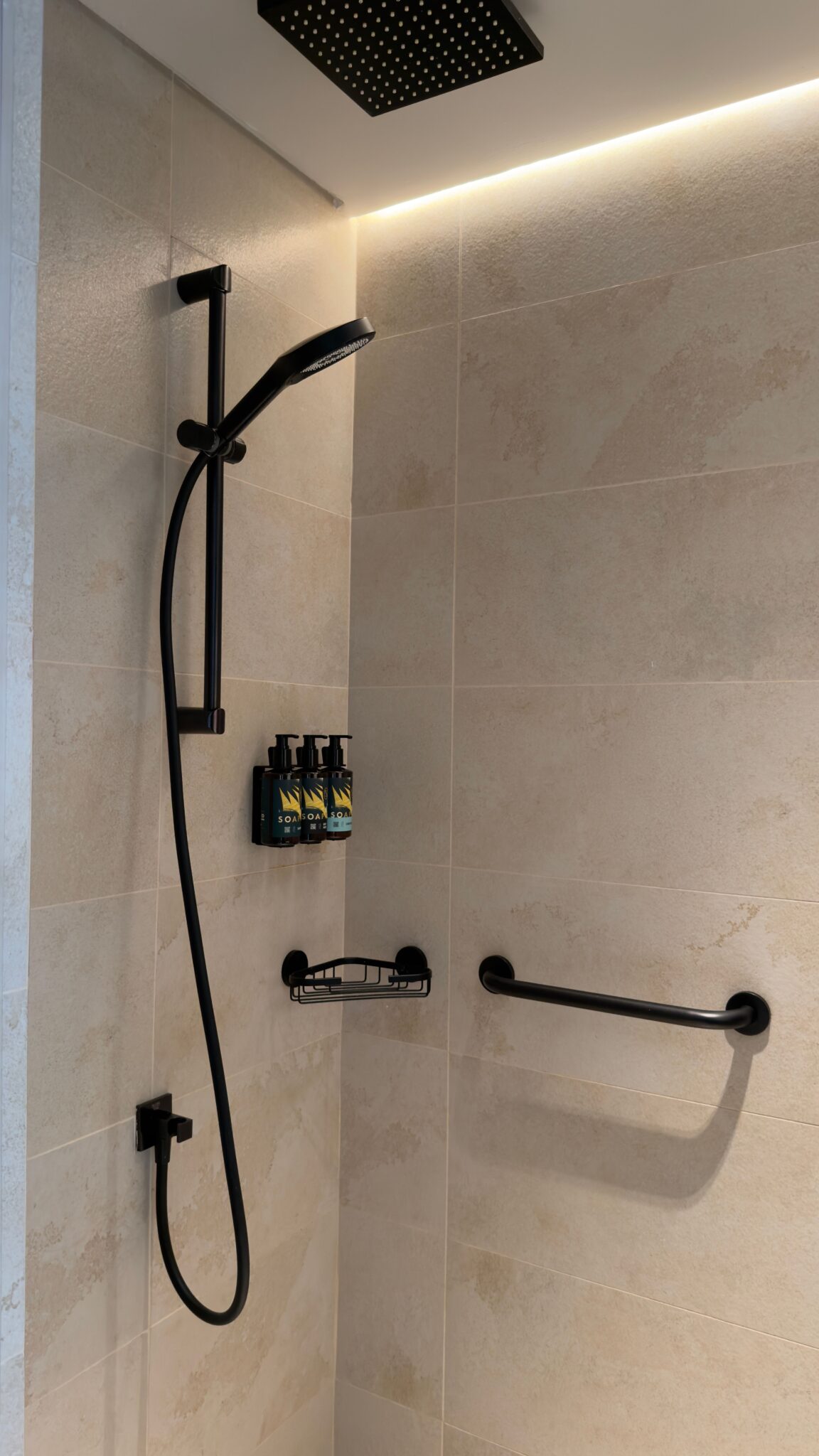 supports adhésif salle de bain - bain-passion.com